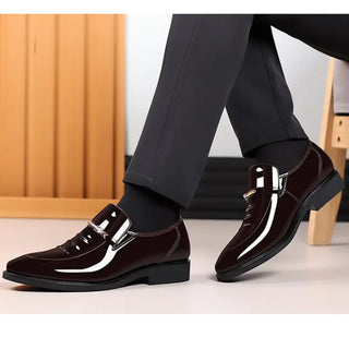 Mocassins en cuir vernis marron pour homme