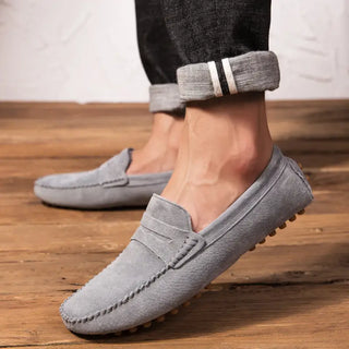 Mocassins gris en cuir suédé avec fourrure pour homme et pour l'hiver