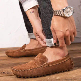 Mocassins marron en cuir suédé avec fourrure pour homme et pour l'hiver