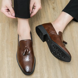 Mocassins à gland en cuir marron pour homme