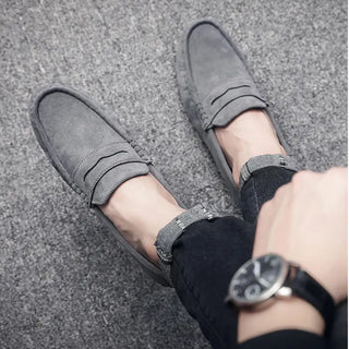 Mocassins gris en daim souple pour homme