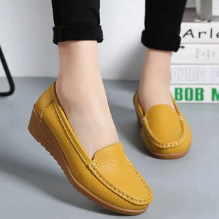 Mocassins souples en cuir jaune pour femme