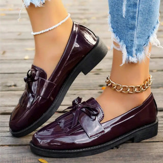 Mocassins bordeaux en cuir vernis et à franges pour femme